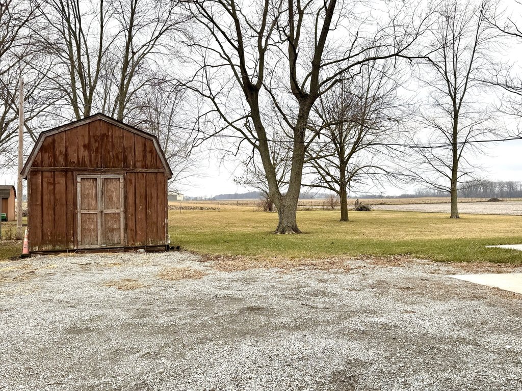 Listing photo 6