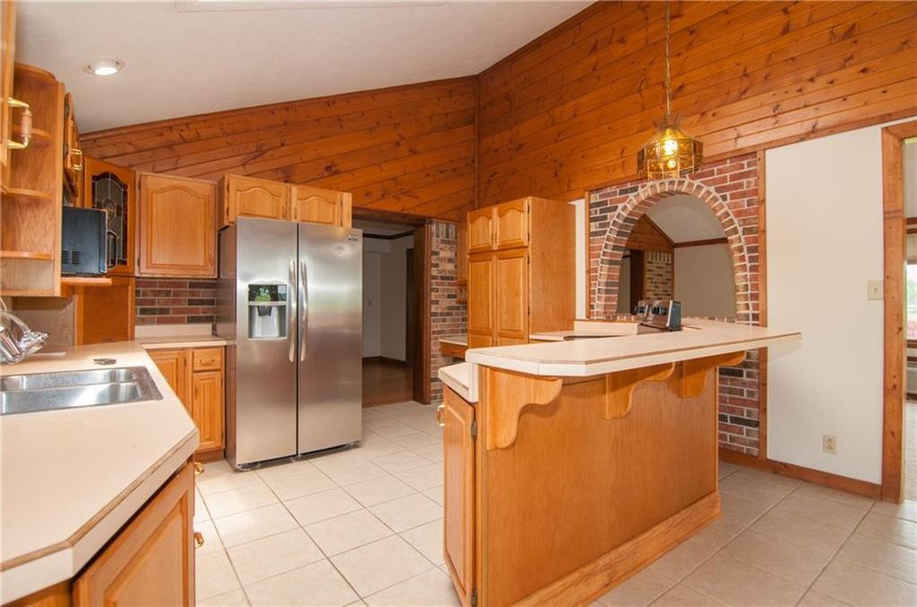 Listing 795 W 375 N, Lebanon IN 46052